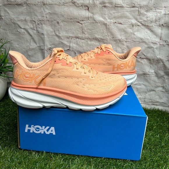 Hoka Clifton 9 Color: Cantaloupe / White women size 7 new with box - Picture 13 of 16